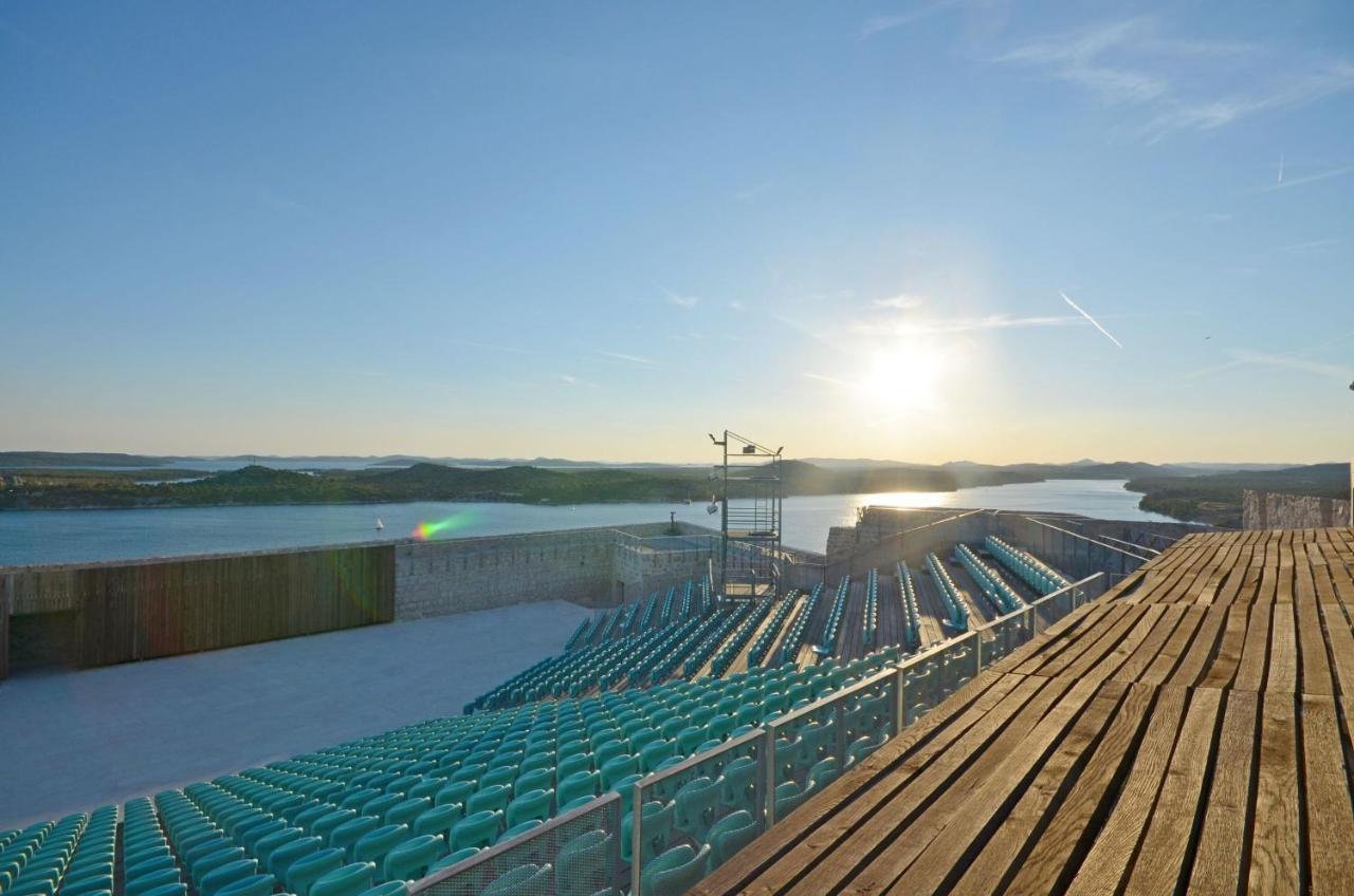 Apartments Orsula Near Old Town Sibenik Luaran gambar