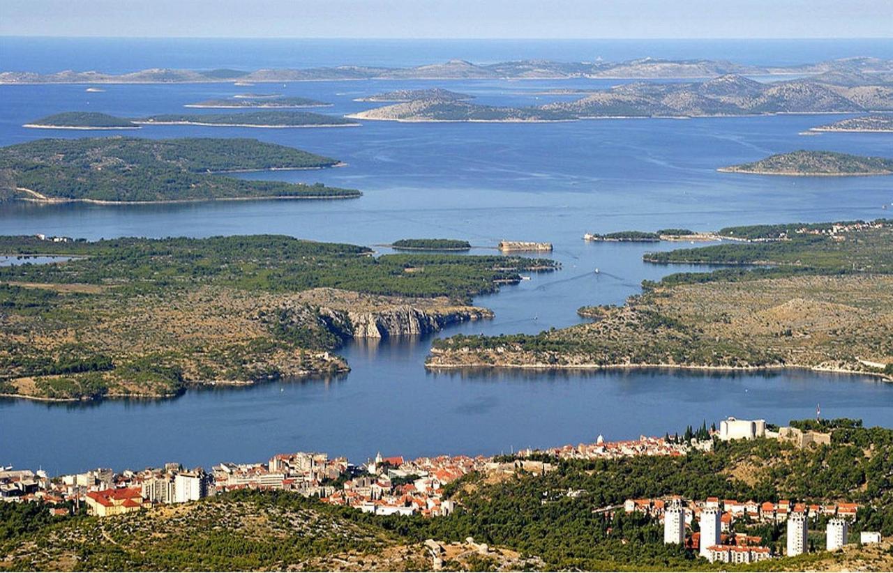 Apartments Orsula Near Old Town Sibenik Luaran gambar